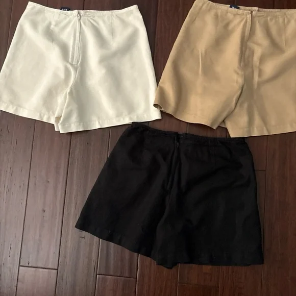 GAP Tan, Eggshell, and Black A-Line Midi Skort Casual - Picture 8 of 11
